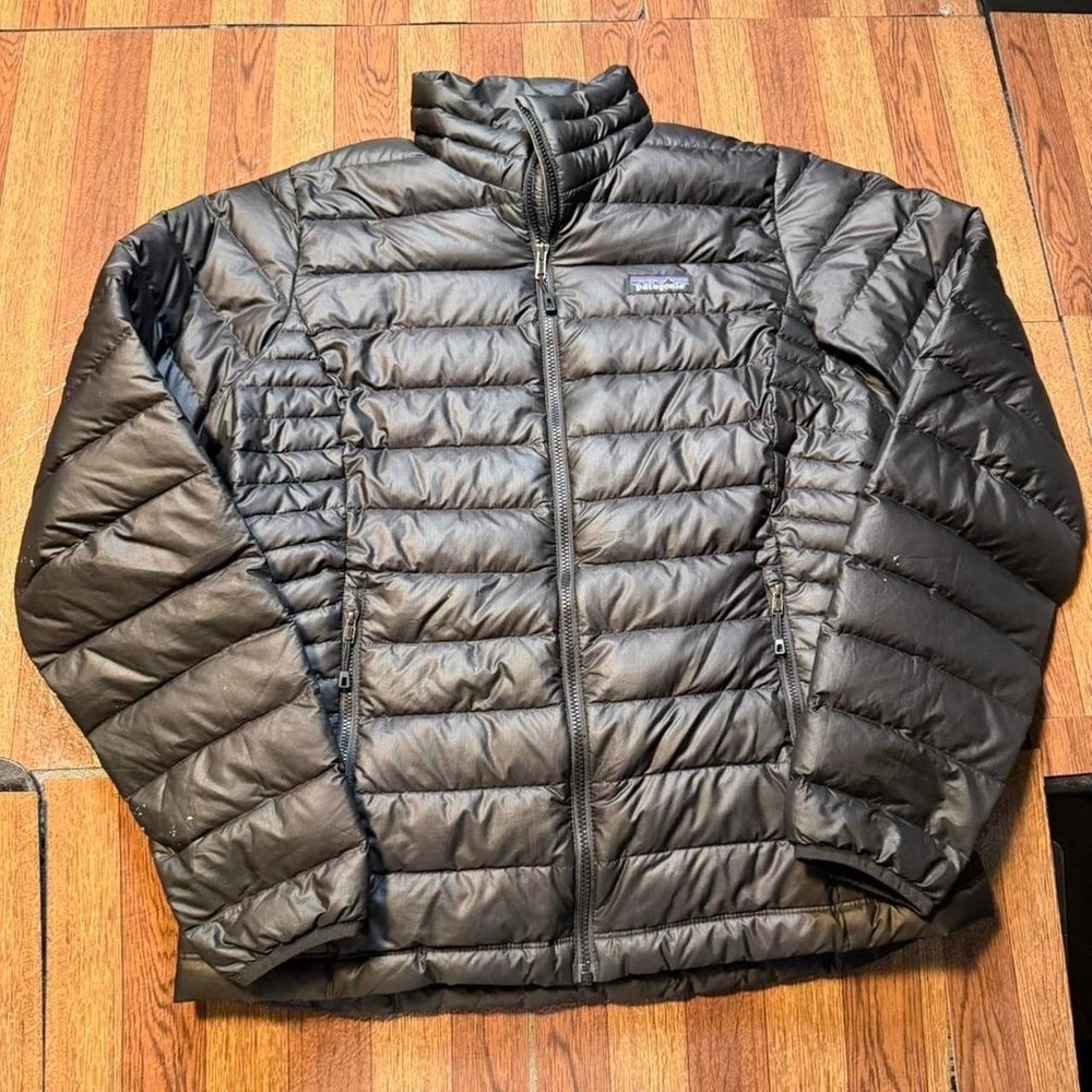 Patagonia Women's Black Insulated Puff Down Sweater Jacket Medium
